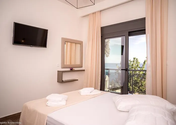 Life's Moments * Limenaria (Thasos)